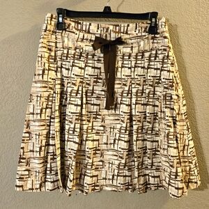 Old Navy Womens "Just Below Waist" Brown/Tan/Beige Print Pleated Skirt Size 4